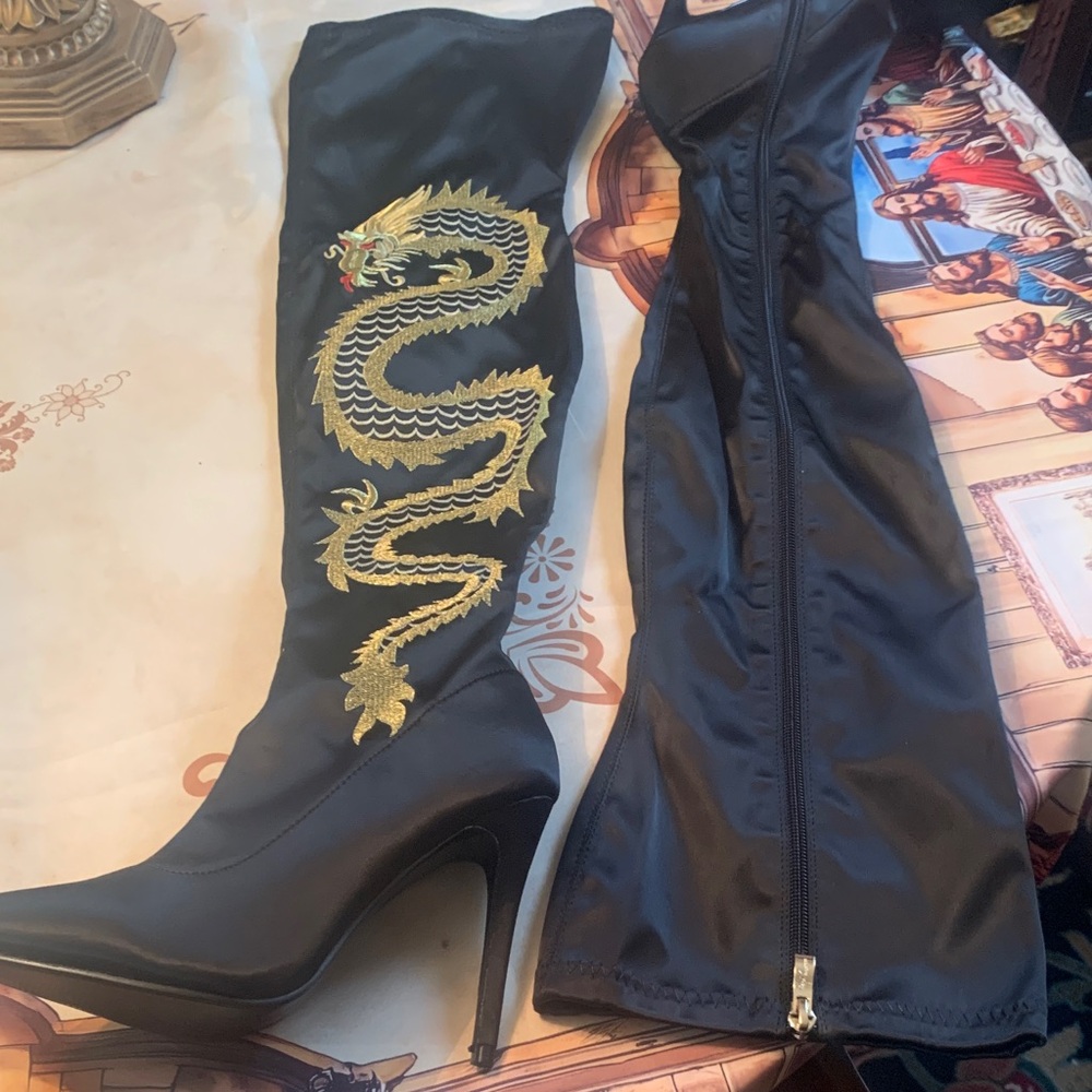 Thigh high Elegant Black Heeled Boots with Gold Dragon Design